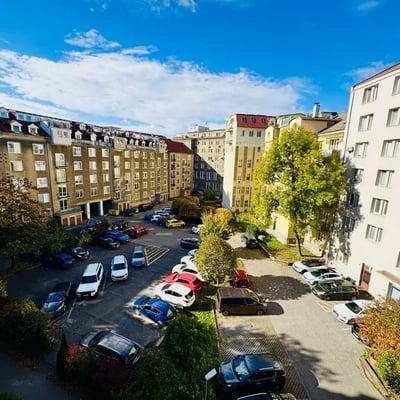 Vermietung einer geräumigen 3-Zimmer-Wohnung, 56 m², Stadtteil Staré Mesto, Bratislava, Slowakei